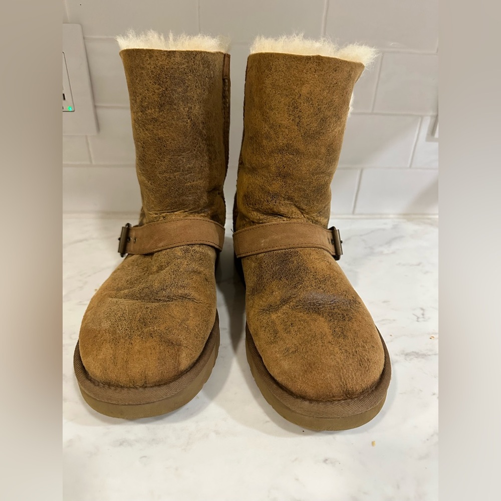 Ugg Dylan Boots Size 8 - image 2